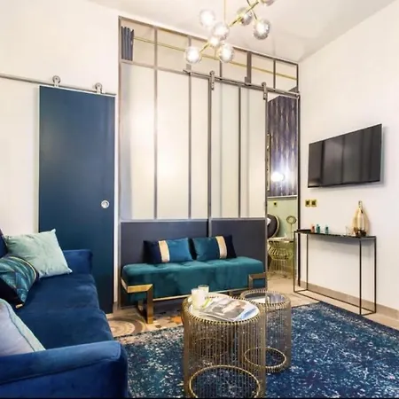 2br#grands Boulevards#paris10#6pers#ac Paris